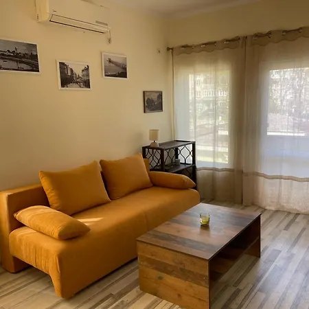 Lusi 6 * Burgas City